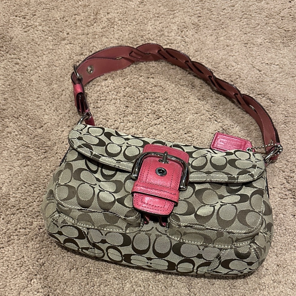 COACH VINTAGE Y2K SOHO SIGNATURE JACQUARD FLAP BUCKLE SHOULDER BAG PINK